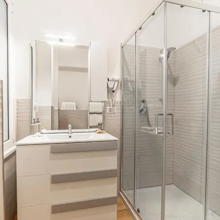 Lorena Cozy - Ospedale Gemelli - Wifi بيت ضيافة