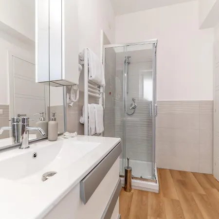 Lorena Cozy - Ospedale Gemelli - Wifi Gasthuis Rome