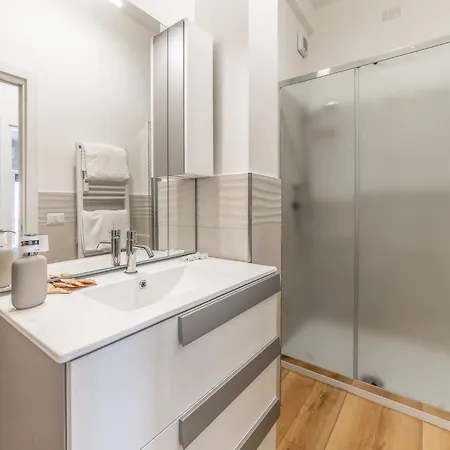 Gasthuis Lorena Cozy - Ospedale Gemelli - Wifi Rome