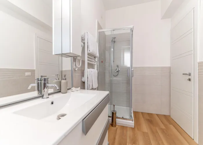 Lorena Cozy - Ospedale Gemelli - Wifi Affittacamere Roma
